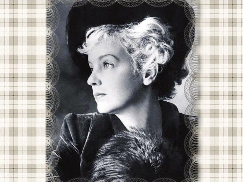 За всю жизнь сын великих кинематографистов ни разу не согласился на интервью о своих родителях. И лишь за пару лет до кончины решил рассказать правду обо всех досужих домыслах относительно жизни матери - Марины Ладыниной.