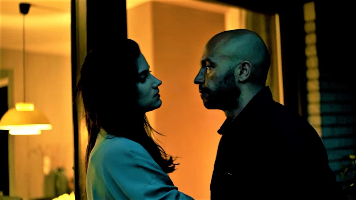 Скриншот из сериала.