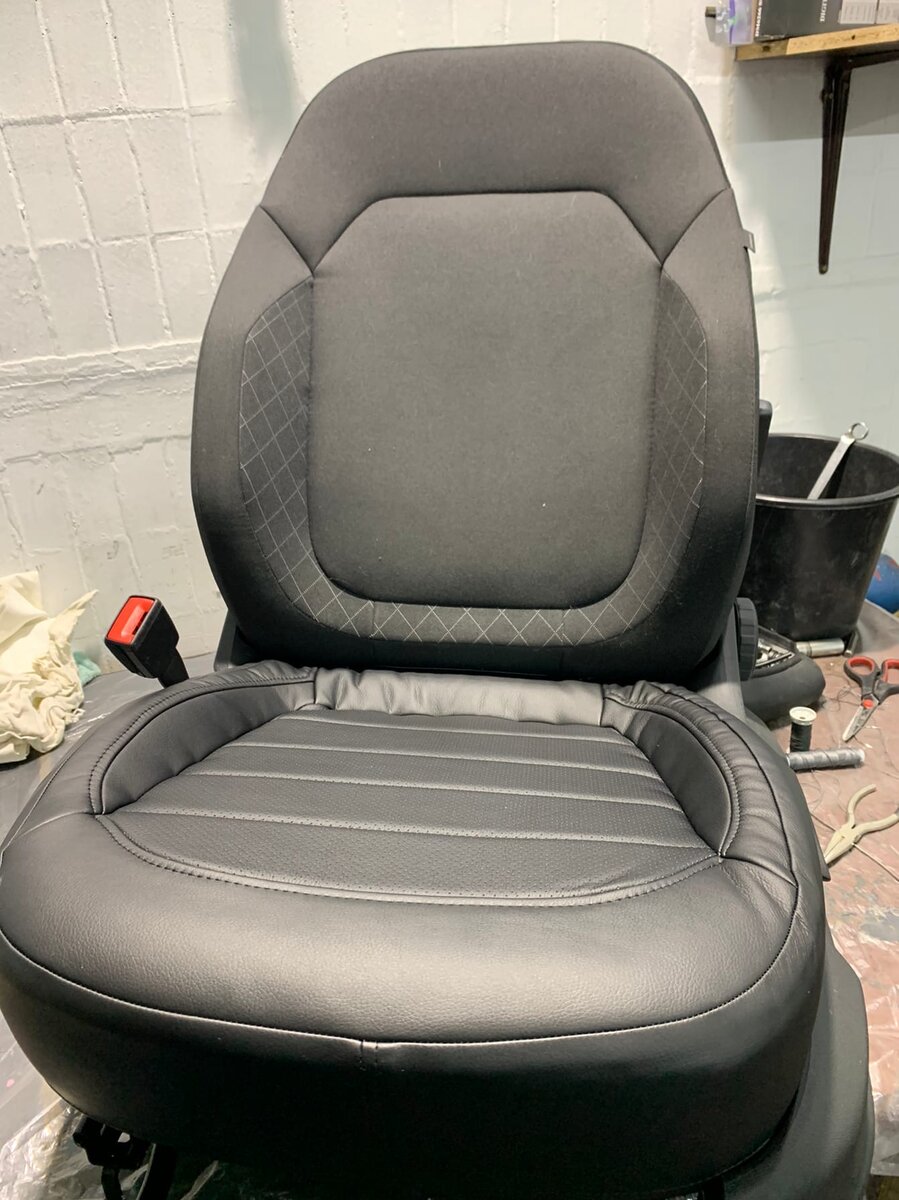 Установленный  низ сиденья