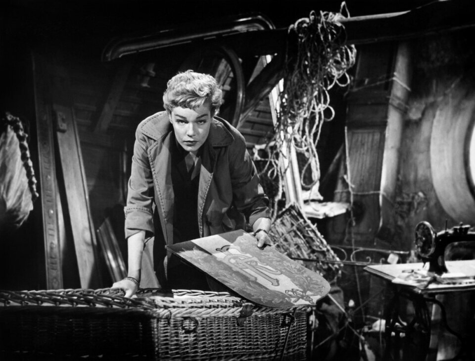 shot from "Les diaboliques"/1955/ Henri-Georges Clouzot/Filmsonor, Vera Films/Источник - kinopoisk.ru