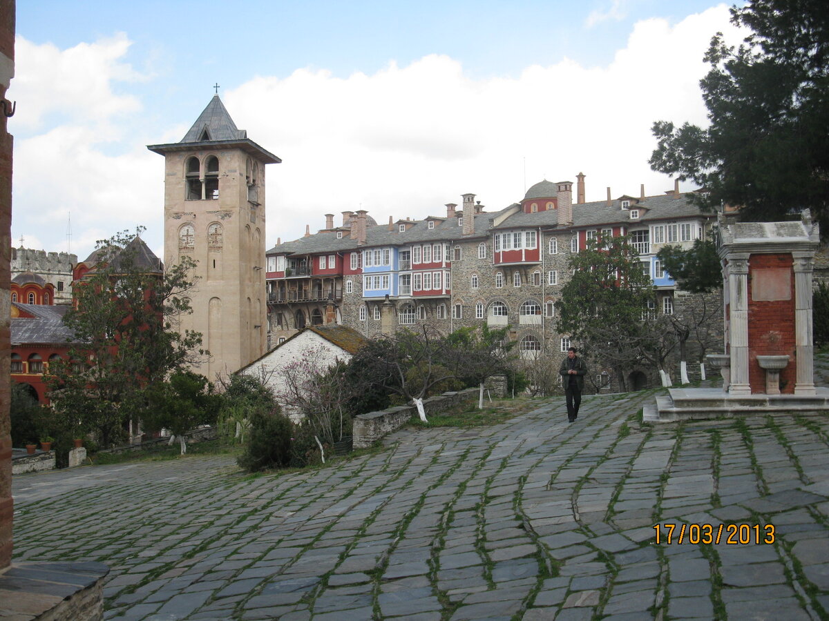 Греческий монастырь Ватопед.