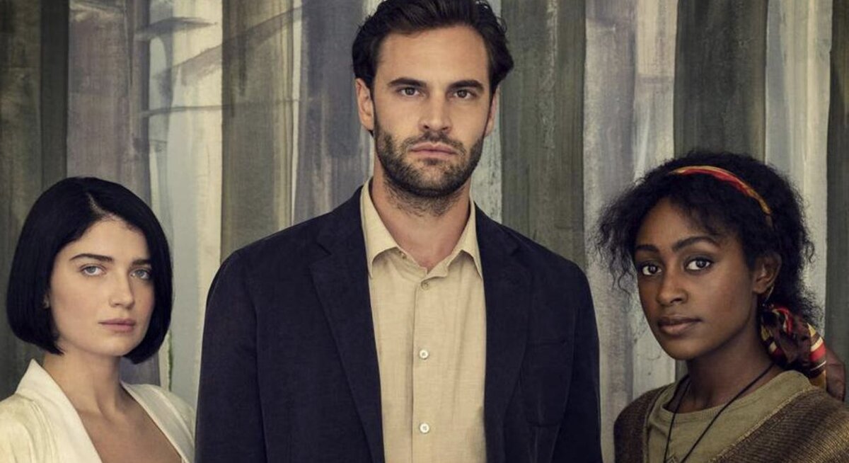 Любовный треугольник в мини-сериале "В ее глазах", 2021