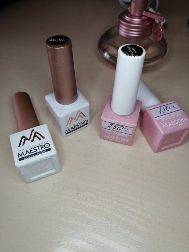 Какие гель-лаки купить для начала?