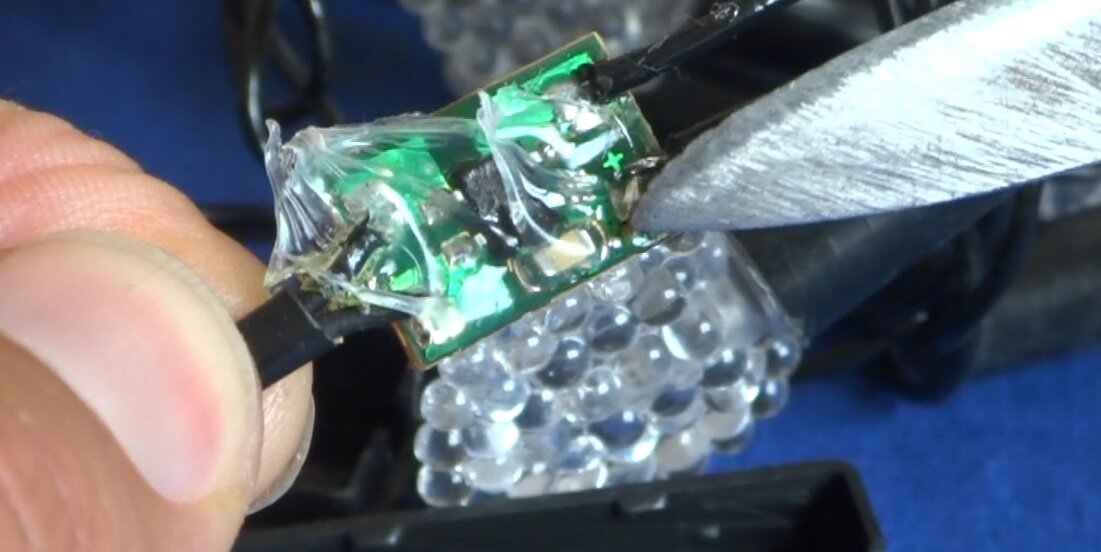 Расскажу Почему в драйверах для светодиодов нет резисторов и ...