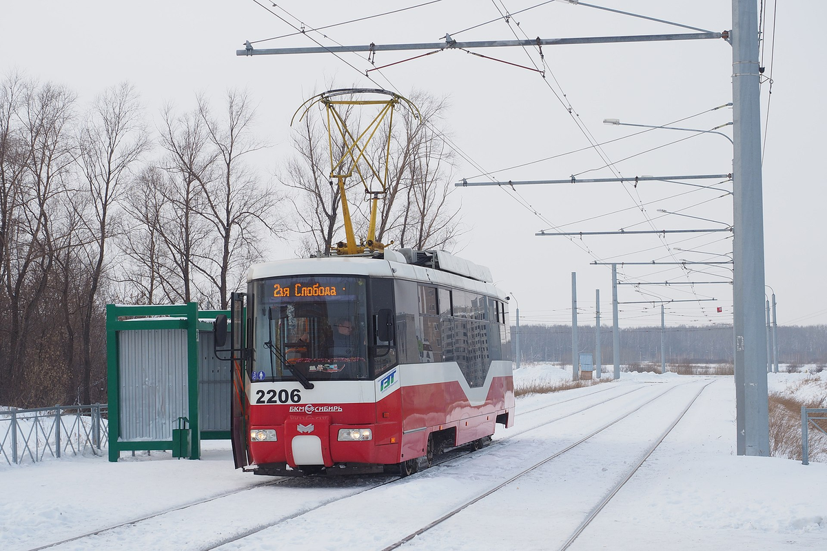 Трамвай в Новосибирске, фото Артем Светлов (источник Википедия)