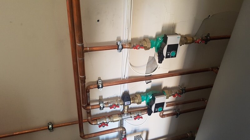 Шпаклевка отваливается от стен потому, что →