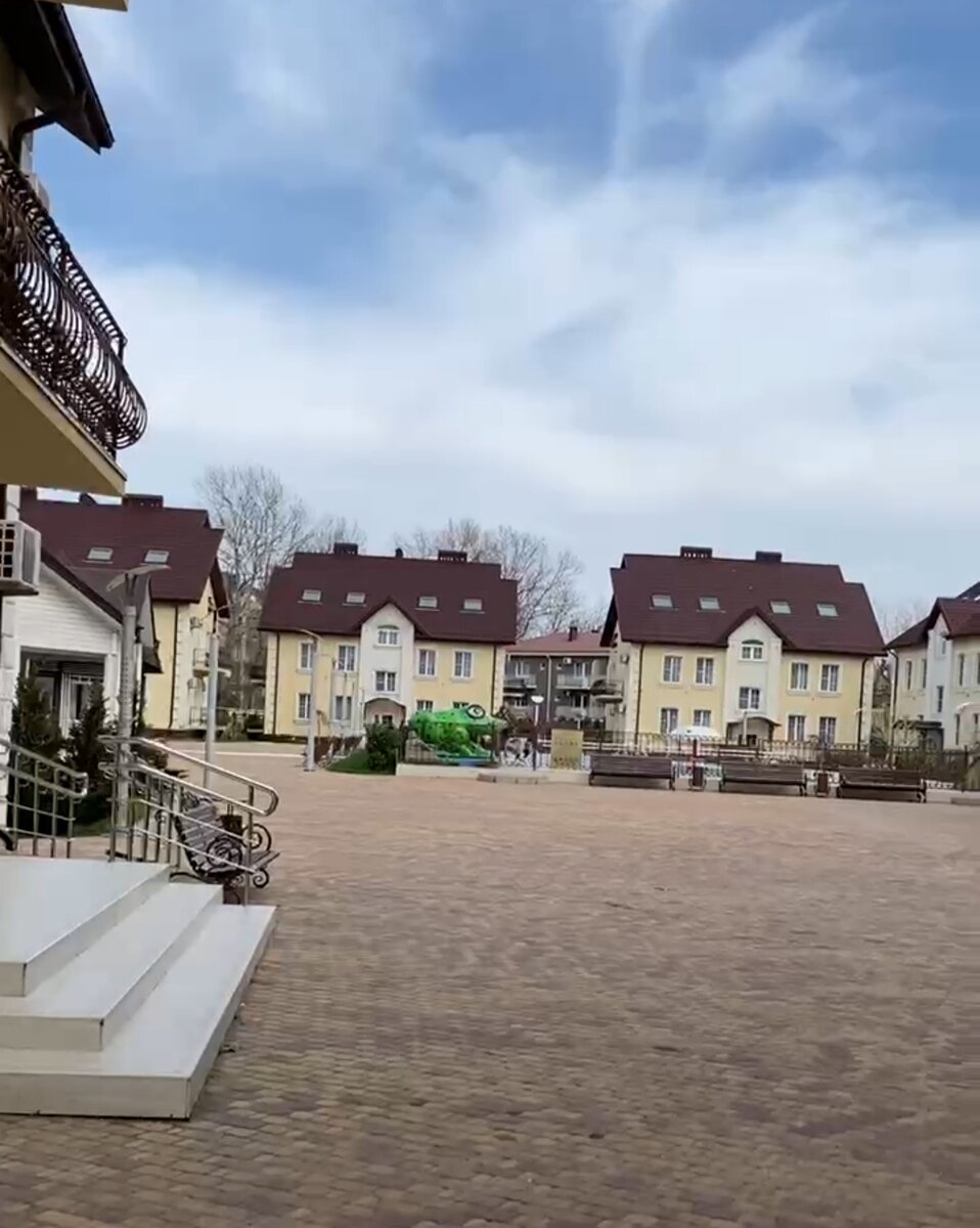 Отель «Alean Family Hotel Usadba» ( бывший Шато Каберне) находится в г. Анапа 