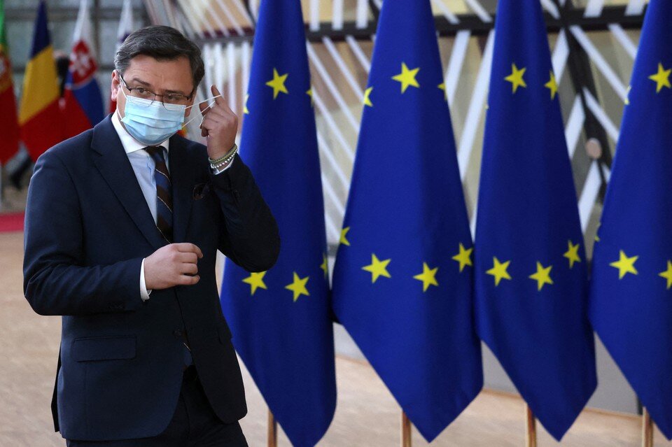     Пятерым россиянам грозят санкции за организацию выборов в Госдуму РФ на территории Крыма  REUTERS