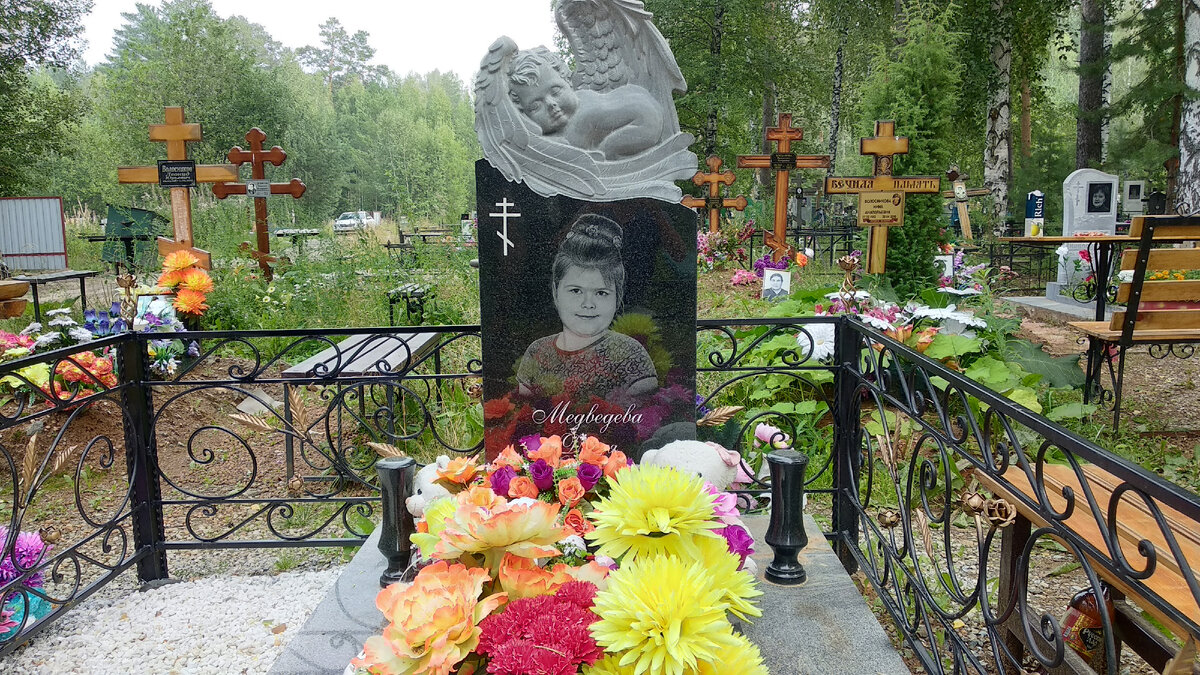 готовый памятник