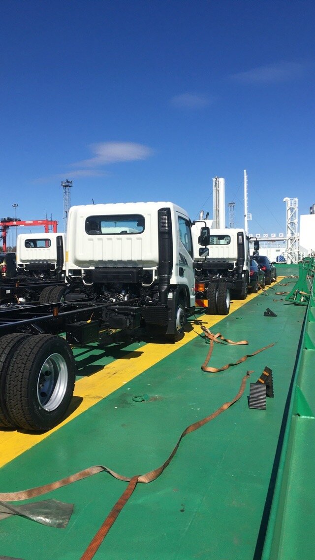 На пароме «Маршал Рокоссовский» автотранспорт преимущественно размещается на верхней палубе