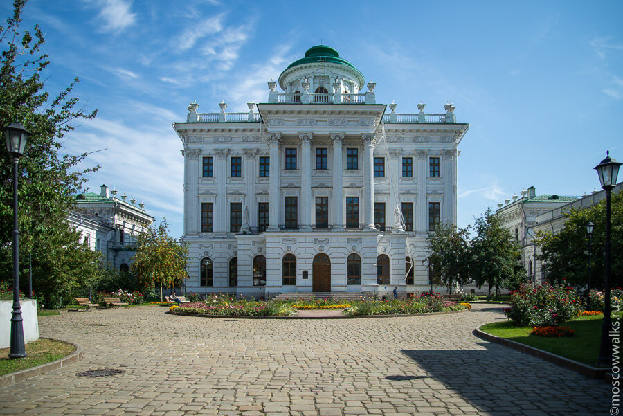 Пашков дом как попасть. Дом Пашкова в Москве 1784-1786. Дом дворец Пашкова в Москве.