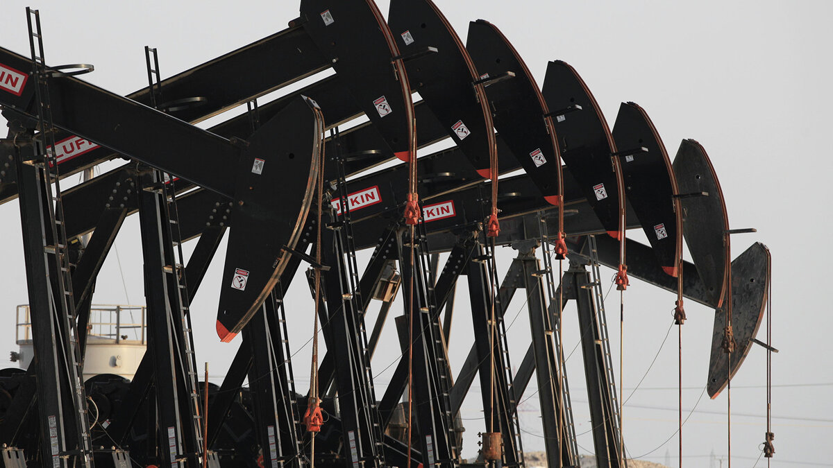    Нефть© AP / Hasan Jamali