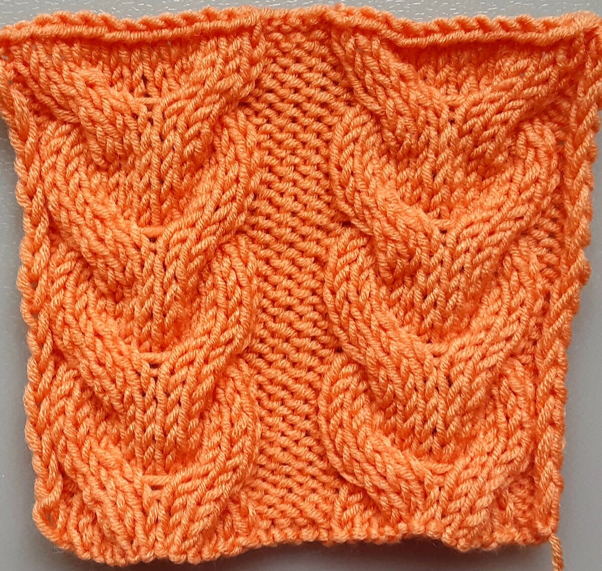 Лицевая сторона узора.