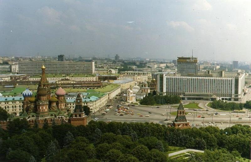 Москва г советский. Гостиница Россия 1970. Гостиница Москва 1967. Москва 1967 Кремль. Гостиница Россия Москва вид сверху.