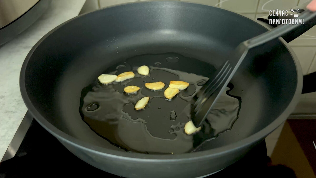 Даже остыть не успеет! Вкуснейшее блюдо из обычной капусты! Все просят ...