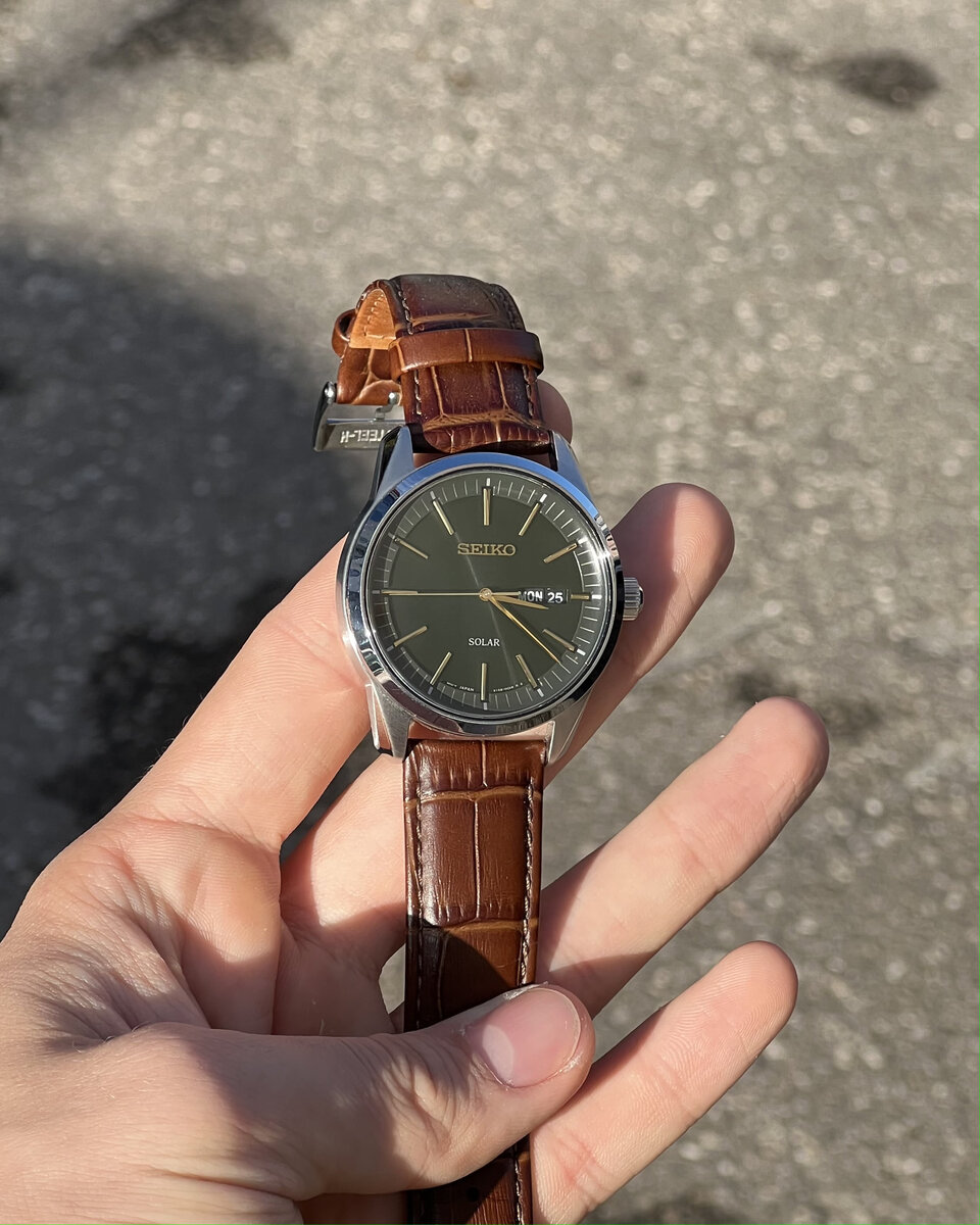 Seiko SNE529