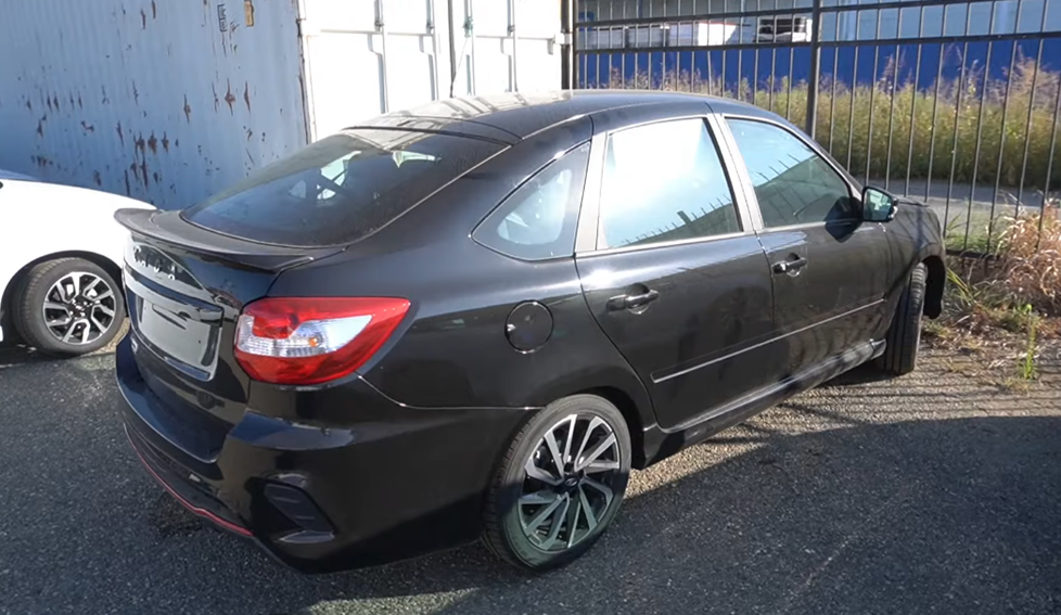 Вышла новая Лада Гранта с мотором 118 л. с. Достать трудно (седан и ...