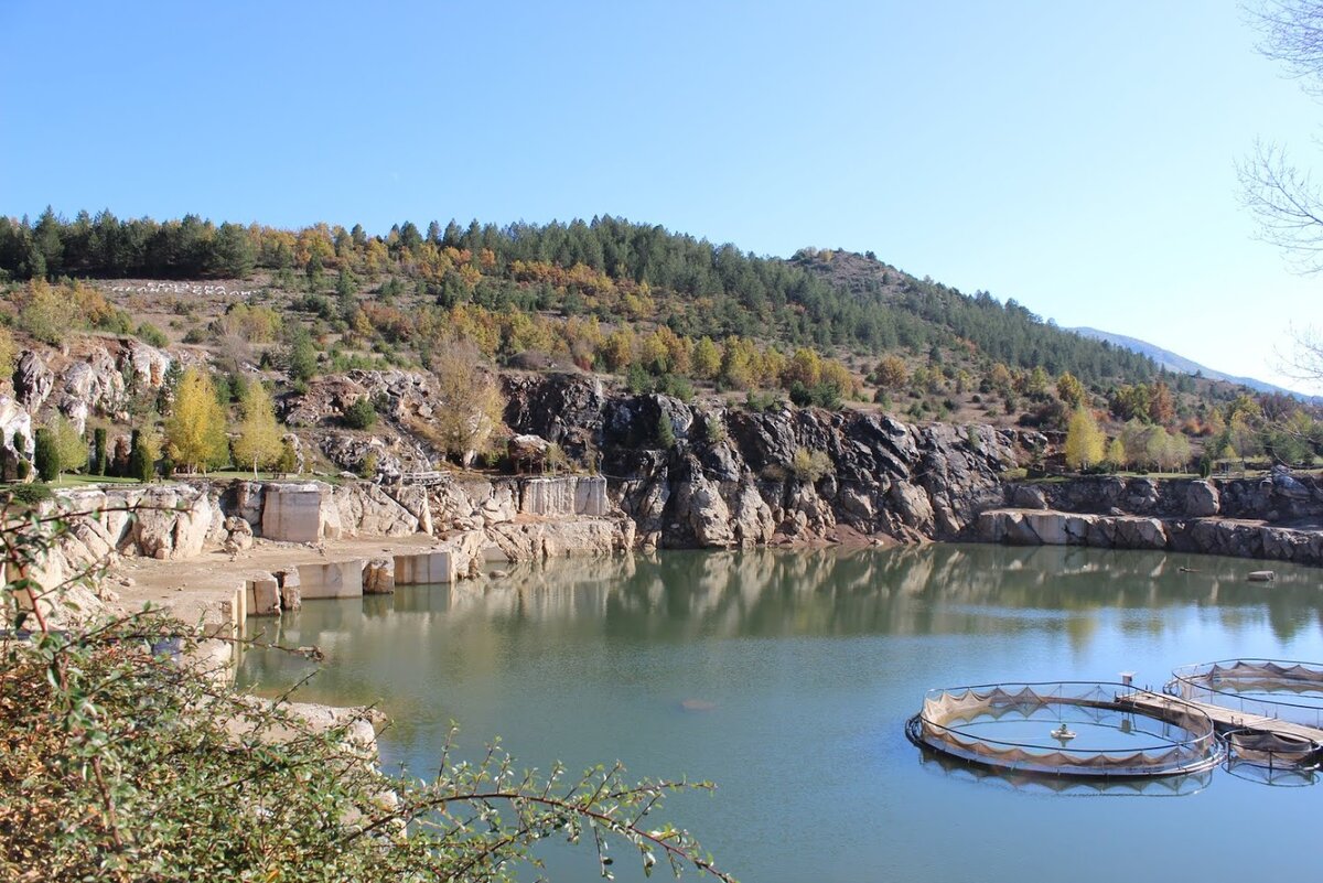 Зона отдыха в экокомплексе Белите Скали, октябрь 2017 года. Фото из личного архива автора
