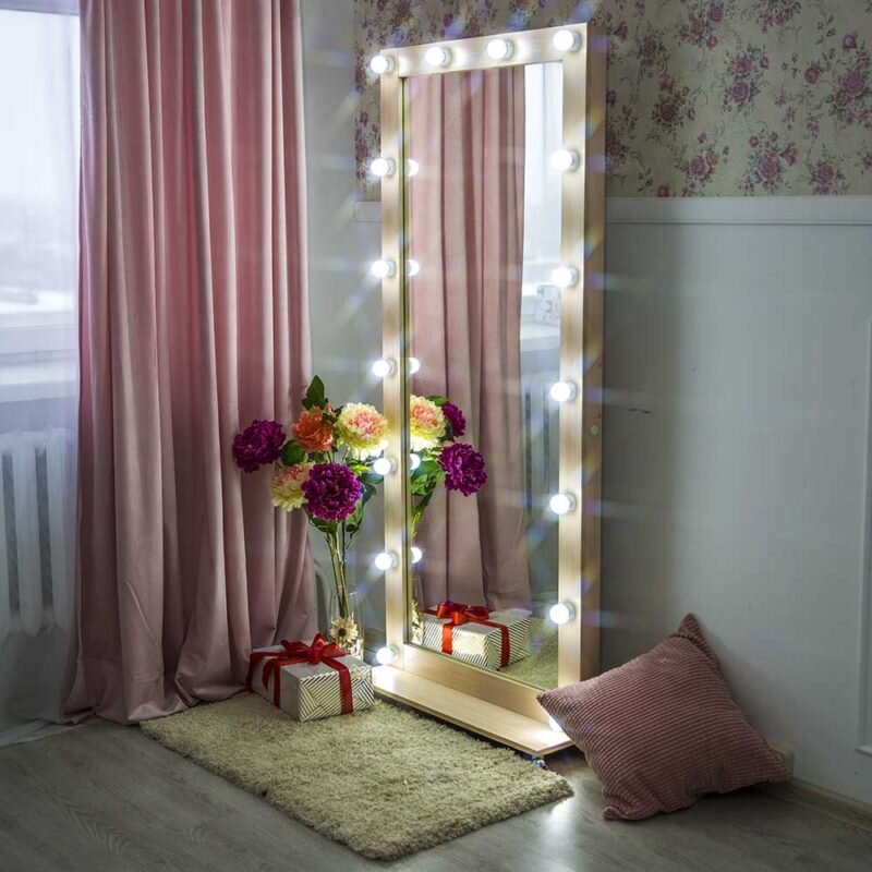 Ростовое гримерное зеркало, цвет молочный дуб, на колесиках