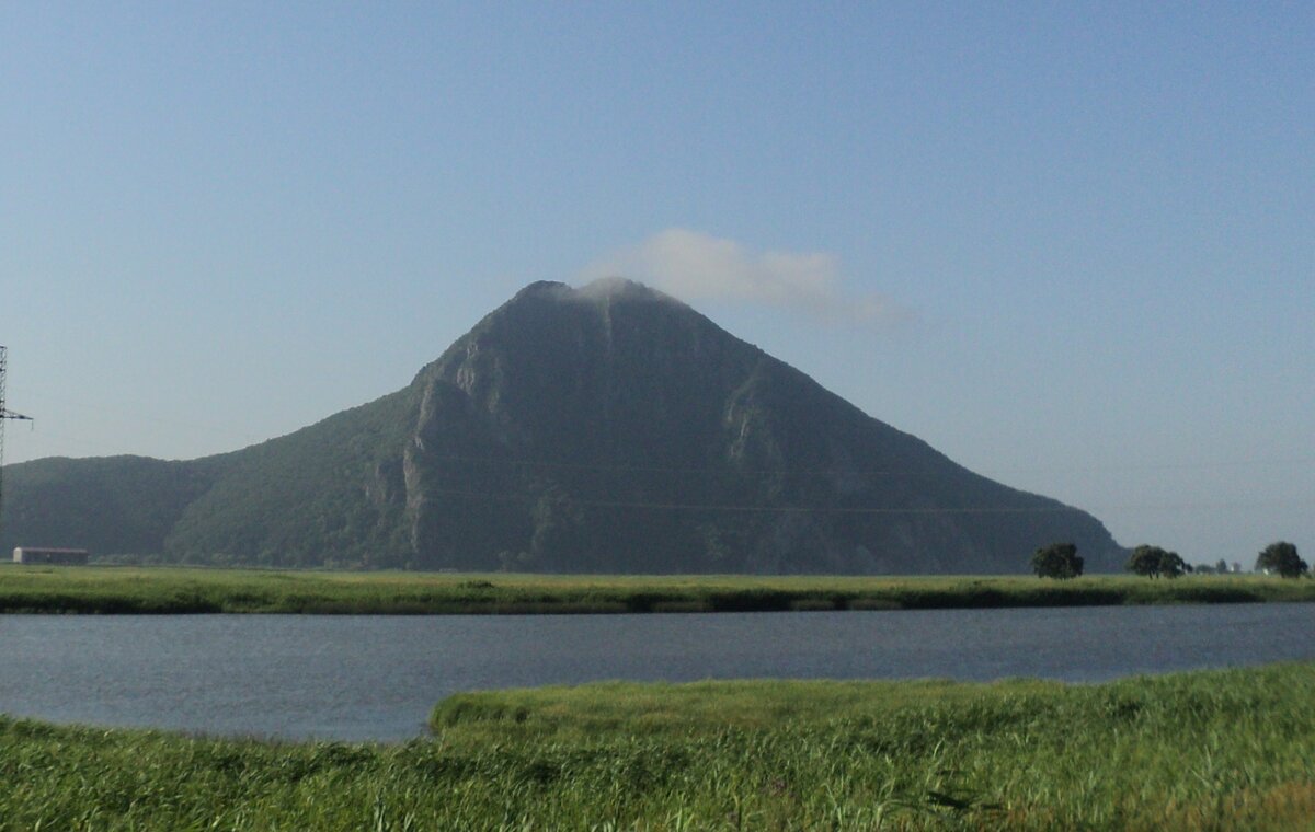гора Сестра