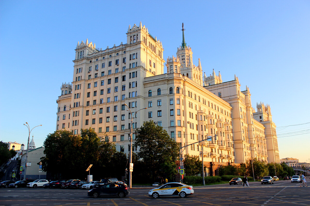 Дом на котельнической набережной в москве