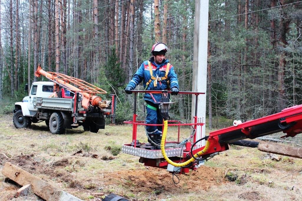 В Тверской области энергетики устраняют последствия непогоды