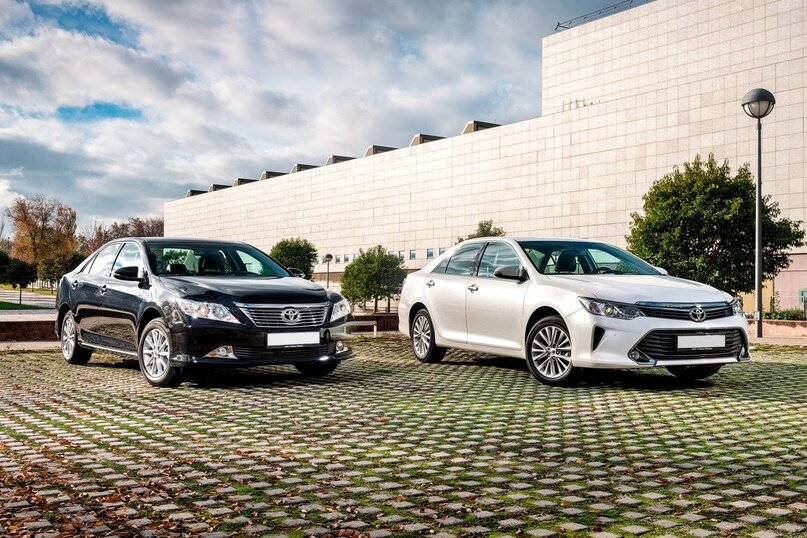 При рестайлинге 2014 года (на фото машина справа) амортизаторы стоек McPherson получили более комфортные настройки