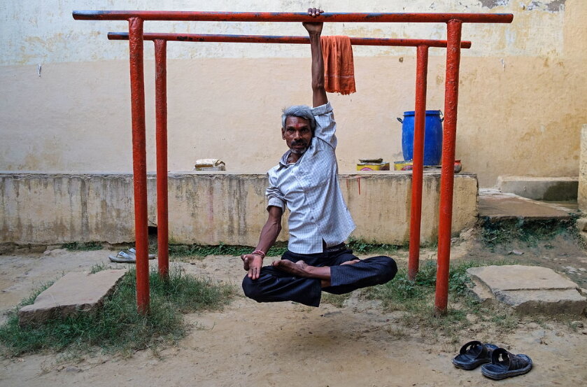 Индийский йог. Фото: Maciej Dakowicz