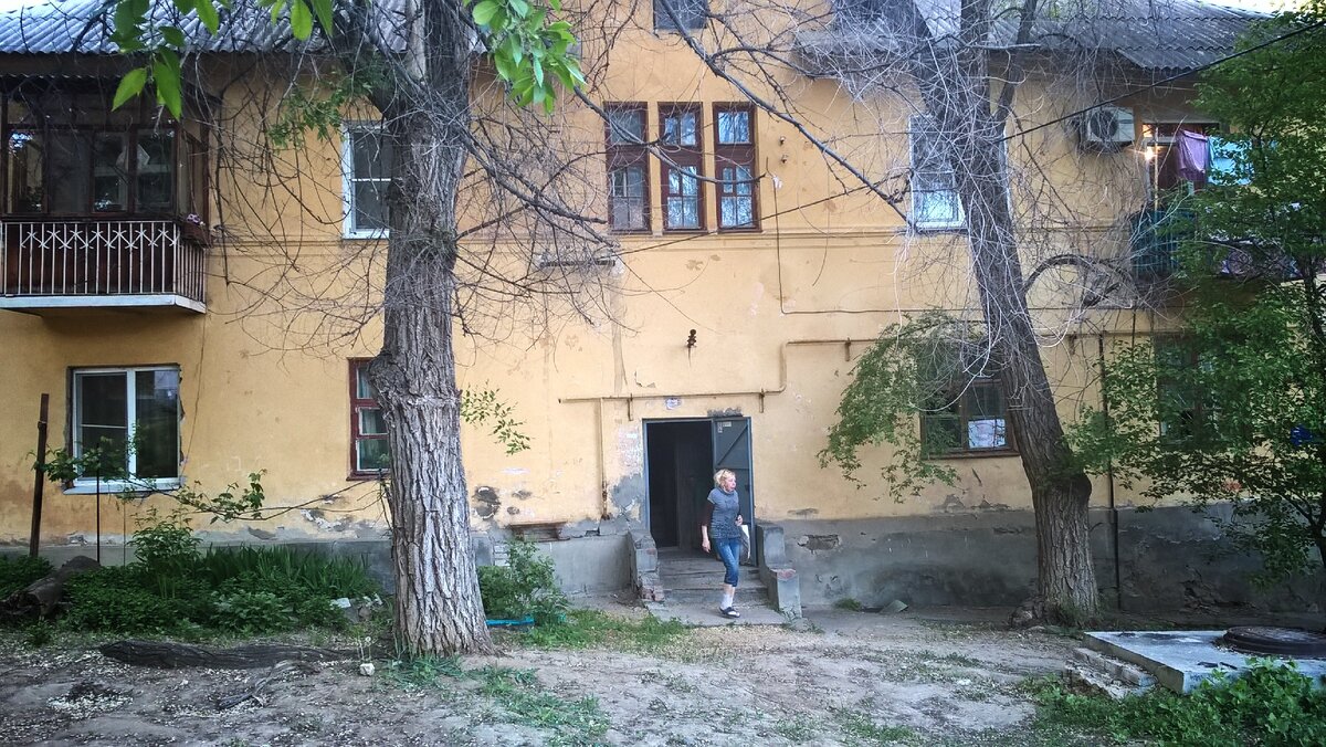 Аварийный дом в Волгограде