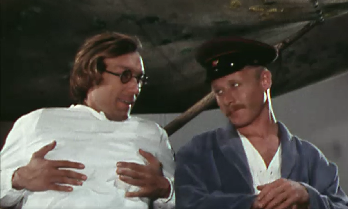 О.Янковский и В.Проскурин в спектакле "Парень из нашего города" (1978) 