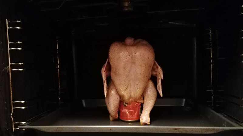 Рецепт "Курица на банке пива"