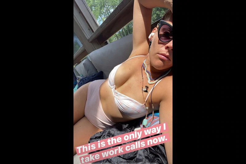 Бизи Филиппс через Instagram