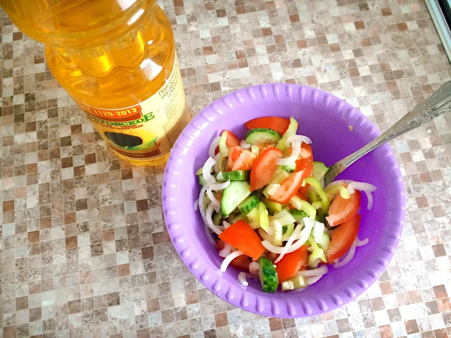 Если нерафинированное подсолнечное масло не нравится, можно, конечно, взять любое.