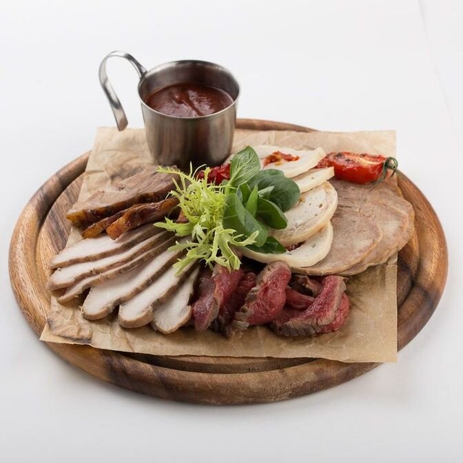 Мясная тарелка  в подарок!
Сделайте заказ на 5000 ₽ и получите мясную тарелку в подарок!