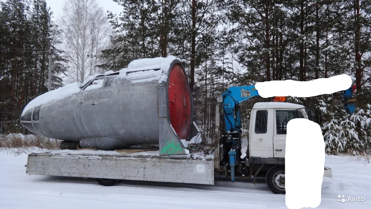 Советский памятник-кабину Ту-16 продают на Avito за 250 тыс. рублей. Как  так получилось? Авиатехник изучает объявление | Авиатехник | Дзен