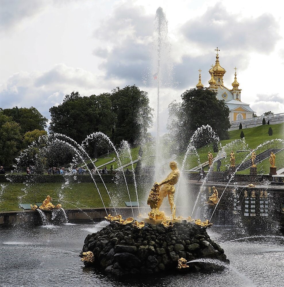 Фонтаны нижнего парка в петергофе. Санкт-Петербург Петродворец фонтаны. Петергоф фонтаны. Петергоф. Нижний парк. Фонтаны «клоши». Ансамбль Петергоф фонтаны.