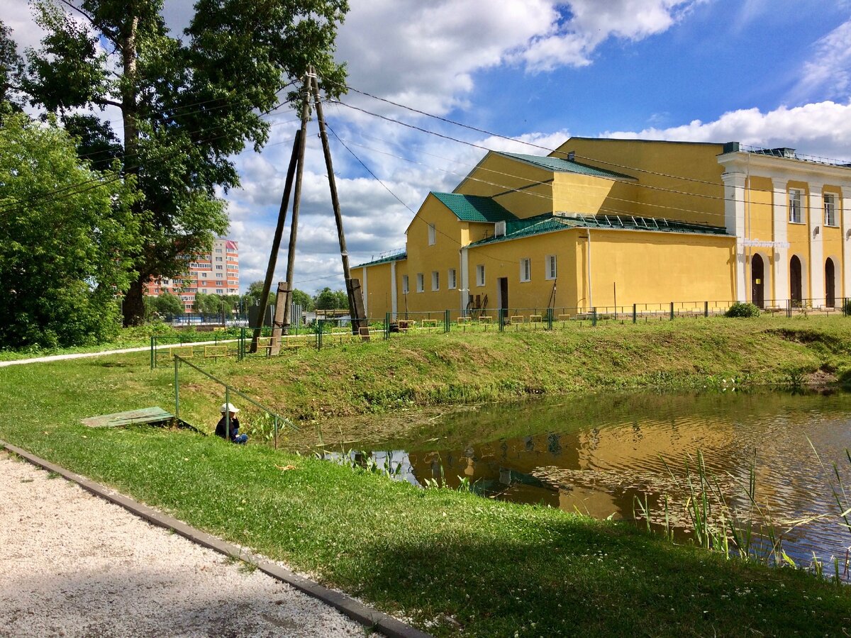 Парк «Вербилки», Дом культуры. Фото автора.
