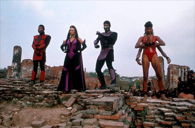 Кадр из фильма "Смертельная битва: Истребление" 1997