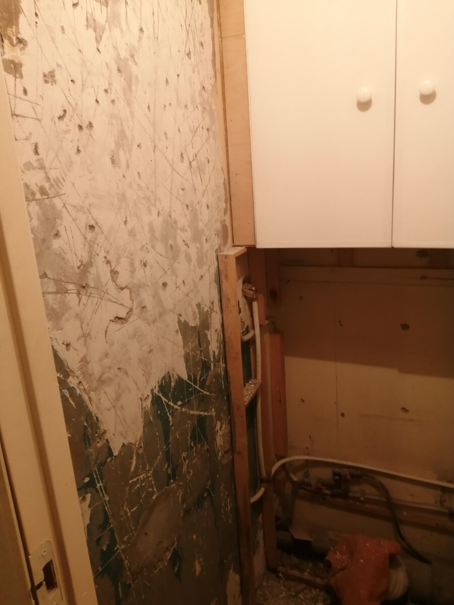 Пришлось краску отдирать, не хочу чтобы потом меня вспоминали не добрым словом.