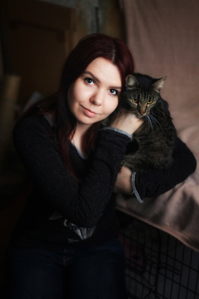 Даже самые незначительные ошибки аудитория не прощает. Не разбираясь в ситуации, стараются потопить когда-то уважаемого публикой автора. Все заслуги растворяются, стоит лишь раз оступиться.