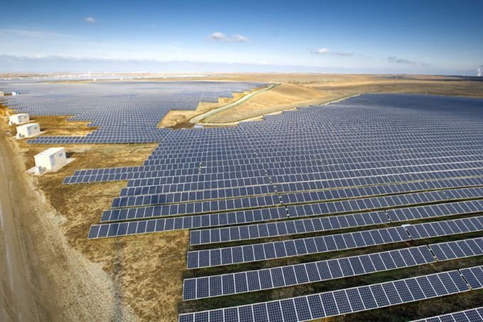 Перовская солнечная электростанция (15 место в мире по мощности). Источник:  energosovet. ru