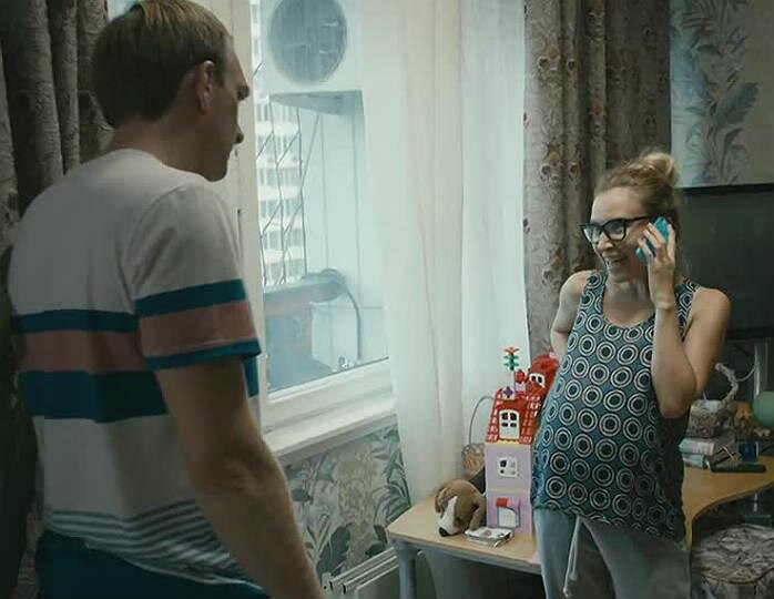 Юлия Александрова и Андрей Бурковский в сериале «Звоните ДиКаприо!»