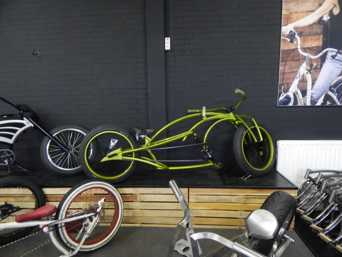 в клубном магазине ЧопперДом в Амстердаме