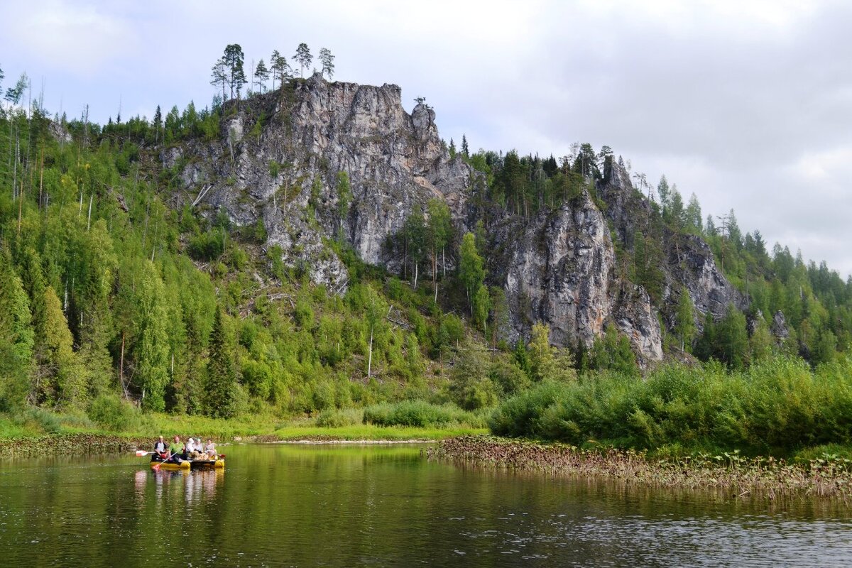 Сплав по реке Чусовой камень красный