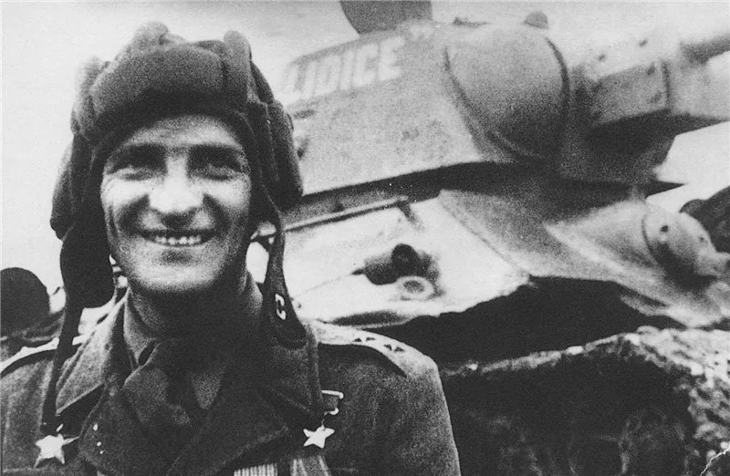 Источник фото: https://wikiwarriors.org/wiki/Иосиф_Буршик