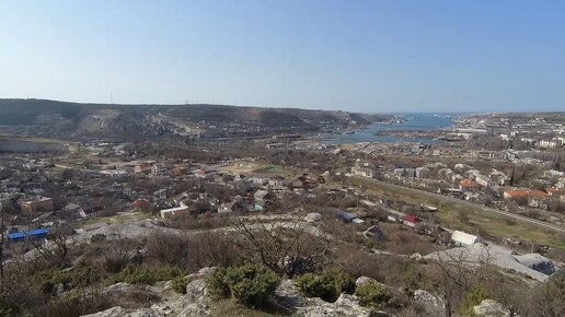 Забрались на гору в Инкермане: с такого ракурса Севастопольскую бухту мало кто видел!