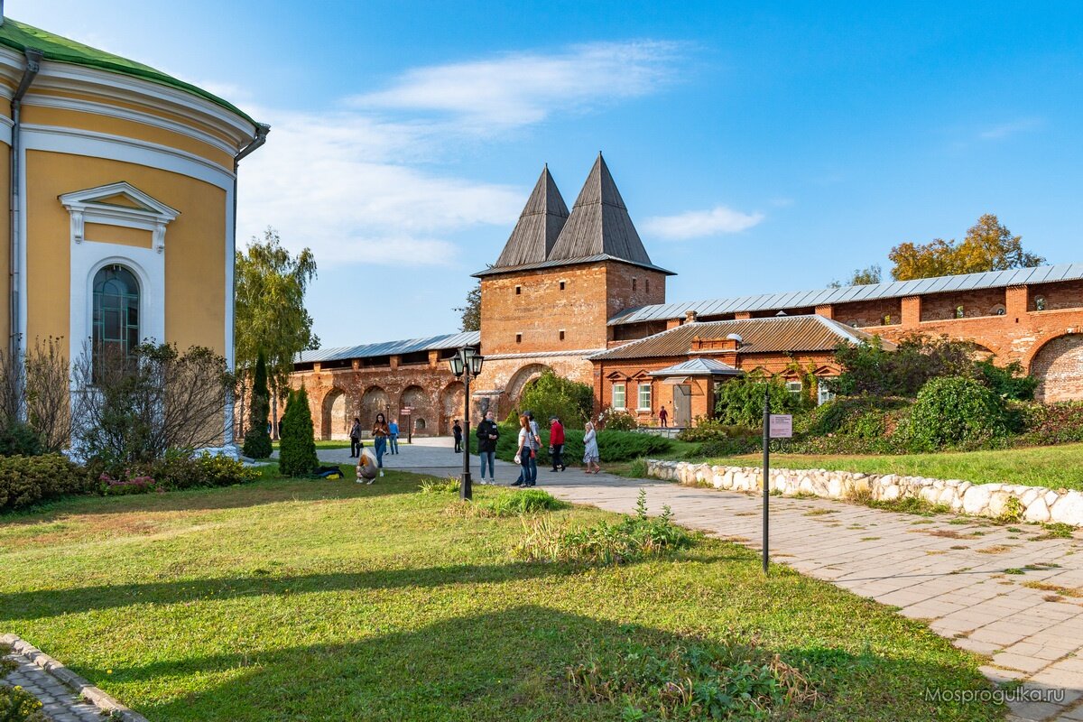 Кремль в зарайске фото