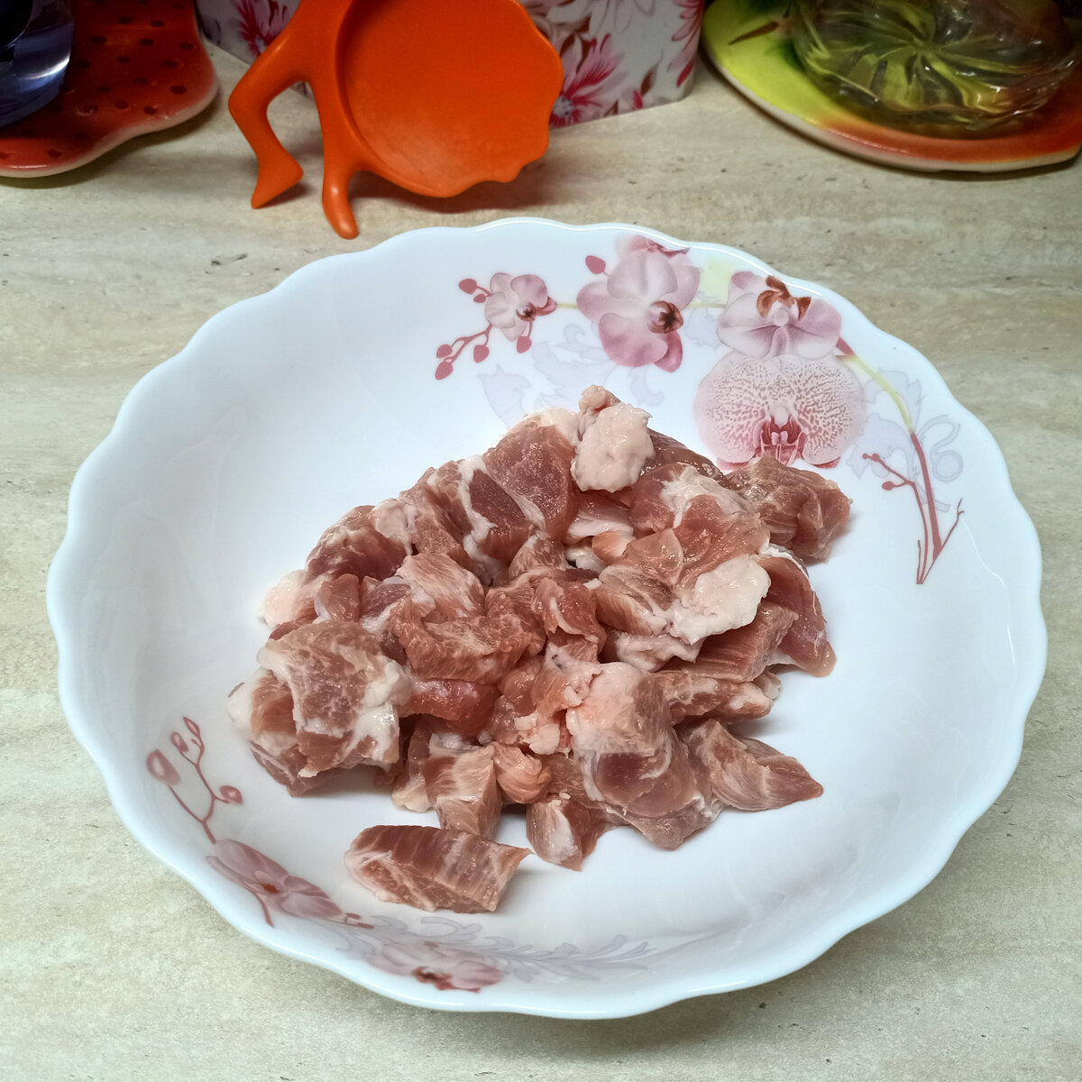 мясо порезали