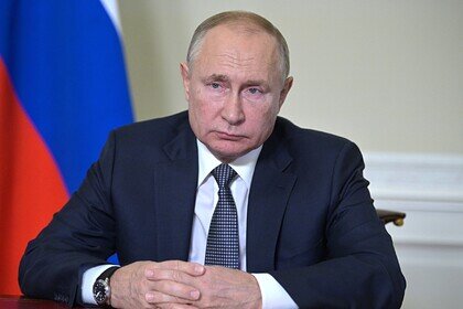 Президент Владимир Путин объявил нерабочими дни с 30 октября по 7 ноября