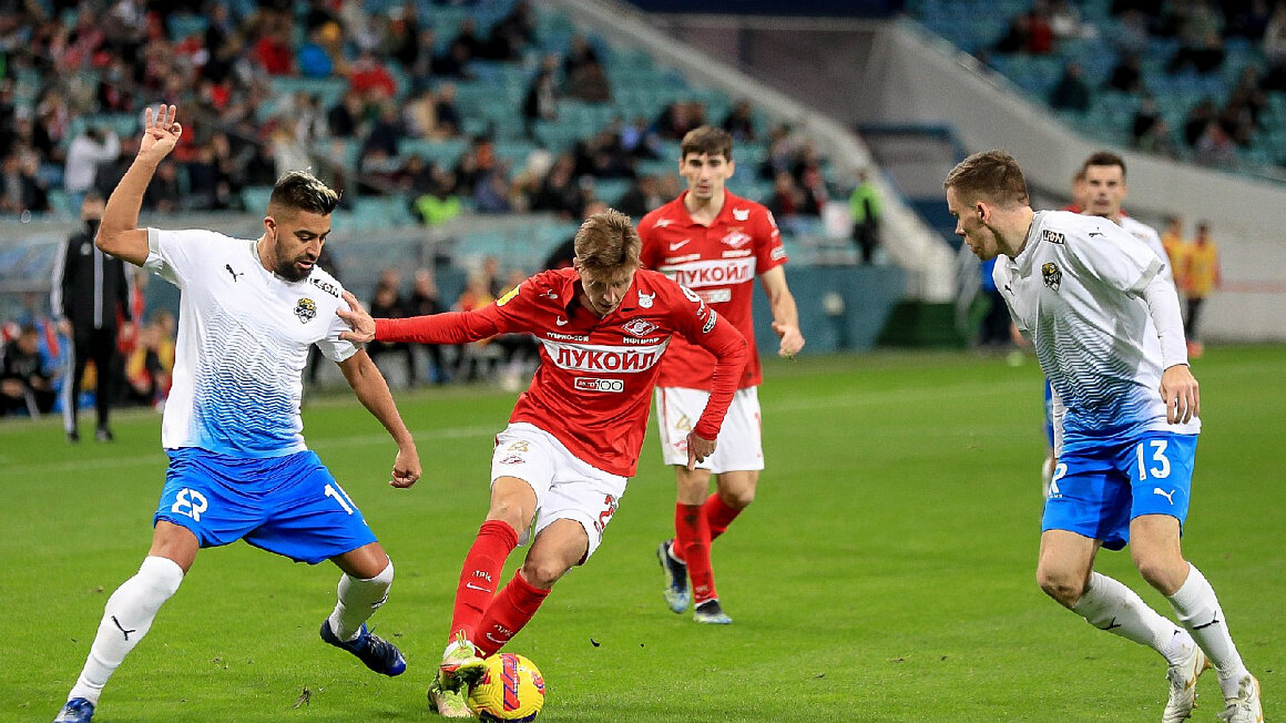 "Сочи" -"Спартак" момент игры.   фото: картинки  яндекса.
